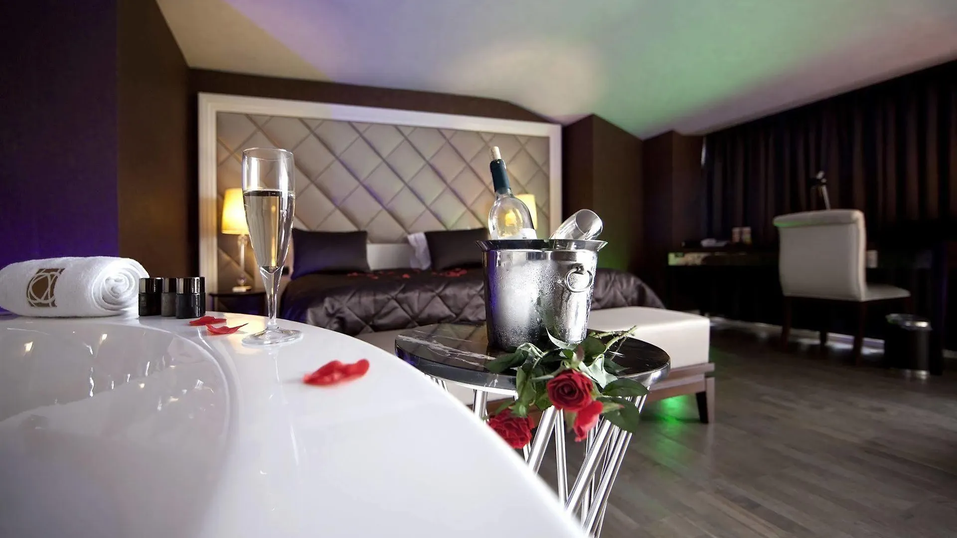 Taba Luxury Suites And Hotel Istanbul 4*,